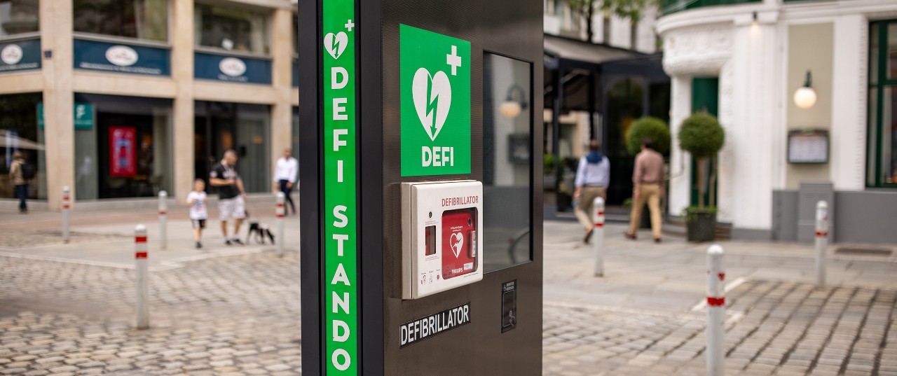 Safe Life - photo of a defibrillator station